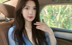 英语课代表的胸好软的作文